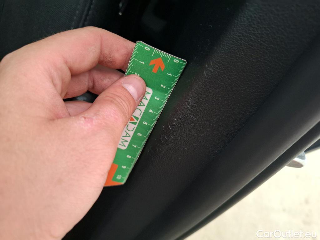  Bmw  Serie 1 1 Berline 116 d Business Design 1.5 115CV BVA7 E6d #36