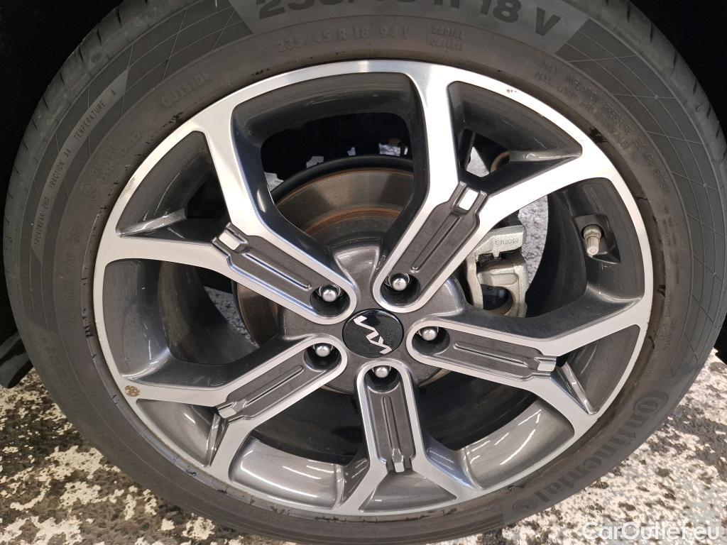  KIA  XCeed KIA  / 2019 / 5P / Crossover 1.6 GDI ISG ISG PHEV DESIGN DCT6 #4