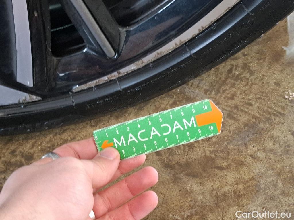  DS  DS7 DS DS 7 Crossback / 2017 / 5P / SUV E-TENSE 4x4 300 Louvre(SL) #26