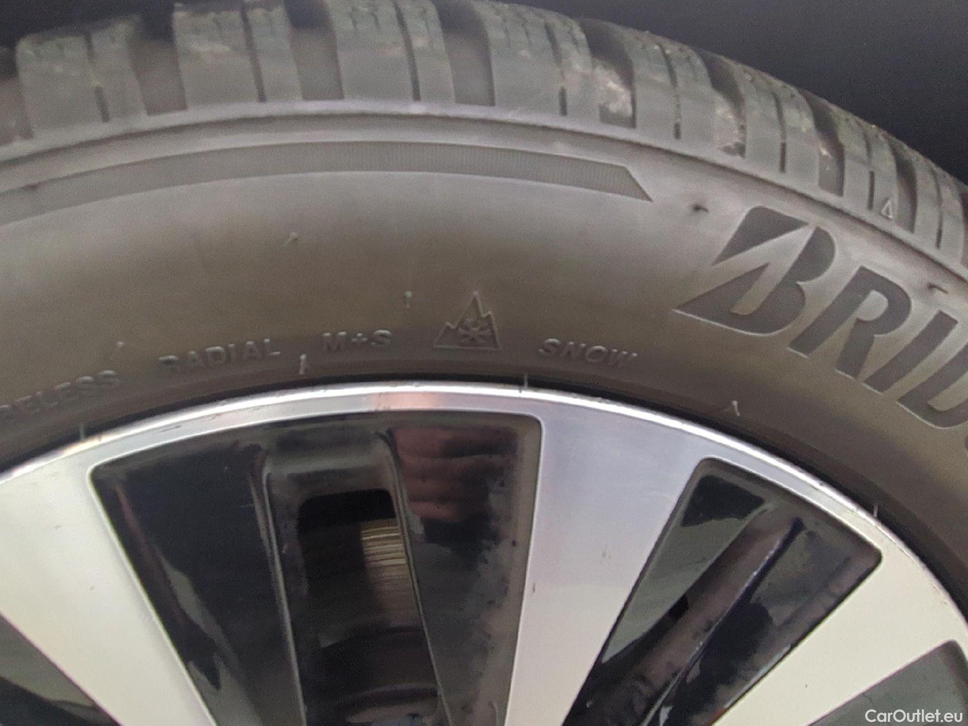  Mercedes  A-Klasse MERCEDES-BENZ Classe A Compact / 2018 / 5P / Berline A 180 Business Line 7G-DCT #2