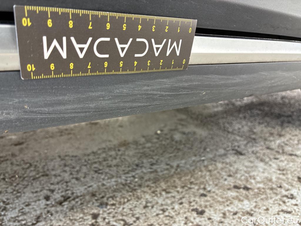  KIA  XCeed KIA  / 2019 / 5P / Crossover 1.6 GDI ISG ISG PHEV ACTIVE BUS DCT6 #15