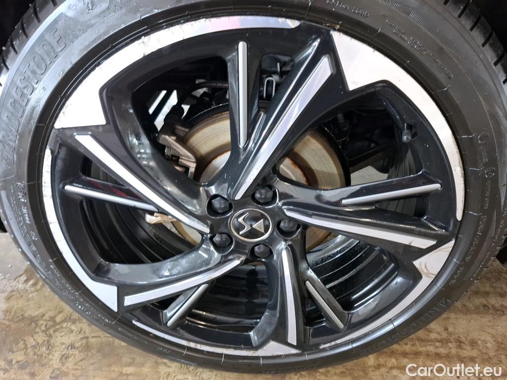  DS  DS7 DS DS 7 Crossback / 2017 / 5P / SUV E-TENSE 4x4 300 Louvre(SL) #18