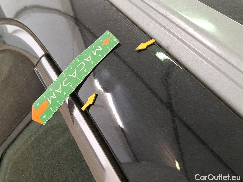  Ford  Kuga FORD  / 2019 / 5P / SUV 2.5 190 hybrid Flexifuel Pshift Titanium #49