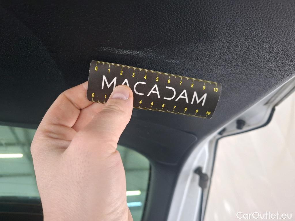  KIA  Sportage KIA  / 2021 / 5P / SUV 1.6 T-GDI 265 PHEV AUTO 4WD DESIGN #9