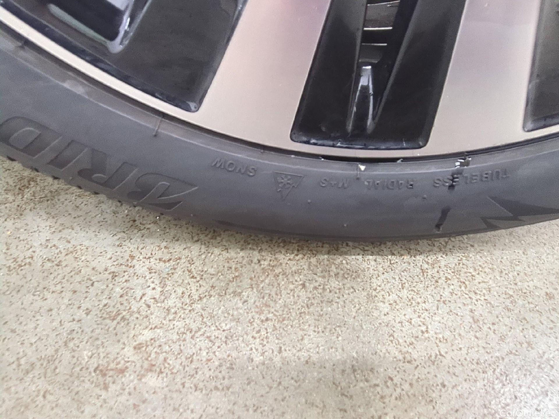  Mercedes  A-Klasse MERCEDES-BENZ Classe A Compact / 2018 / 5P / Berline A 180 Business Line 7G-DCT #4