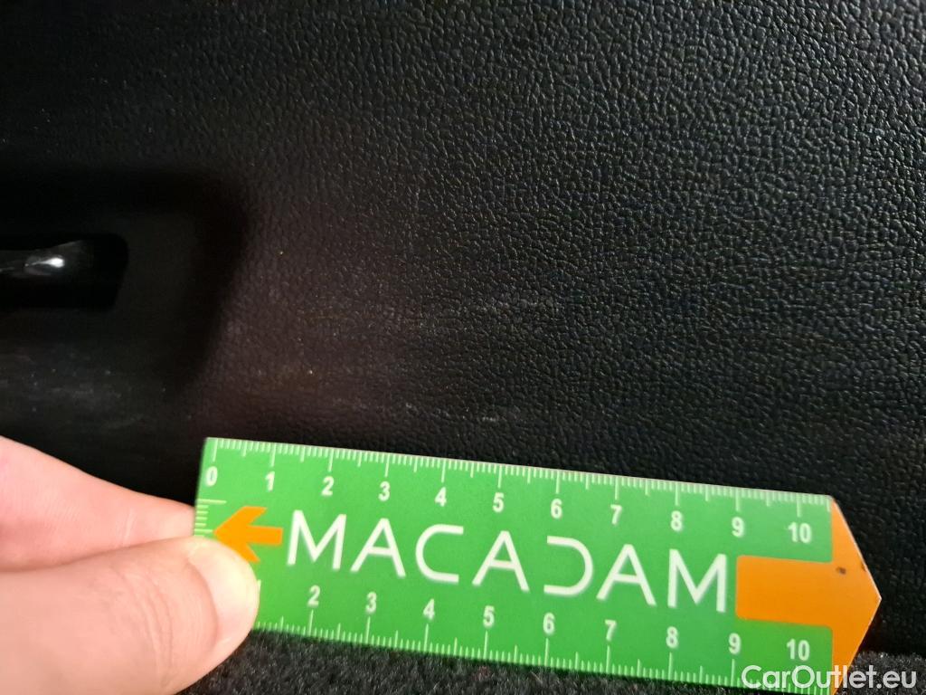  Ford  Kuga FORD  / 2019 / 5P / SUV 2.5 190 hybrid Flexifuel Pshift Titanium #35