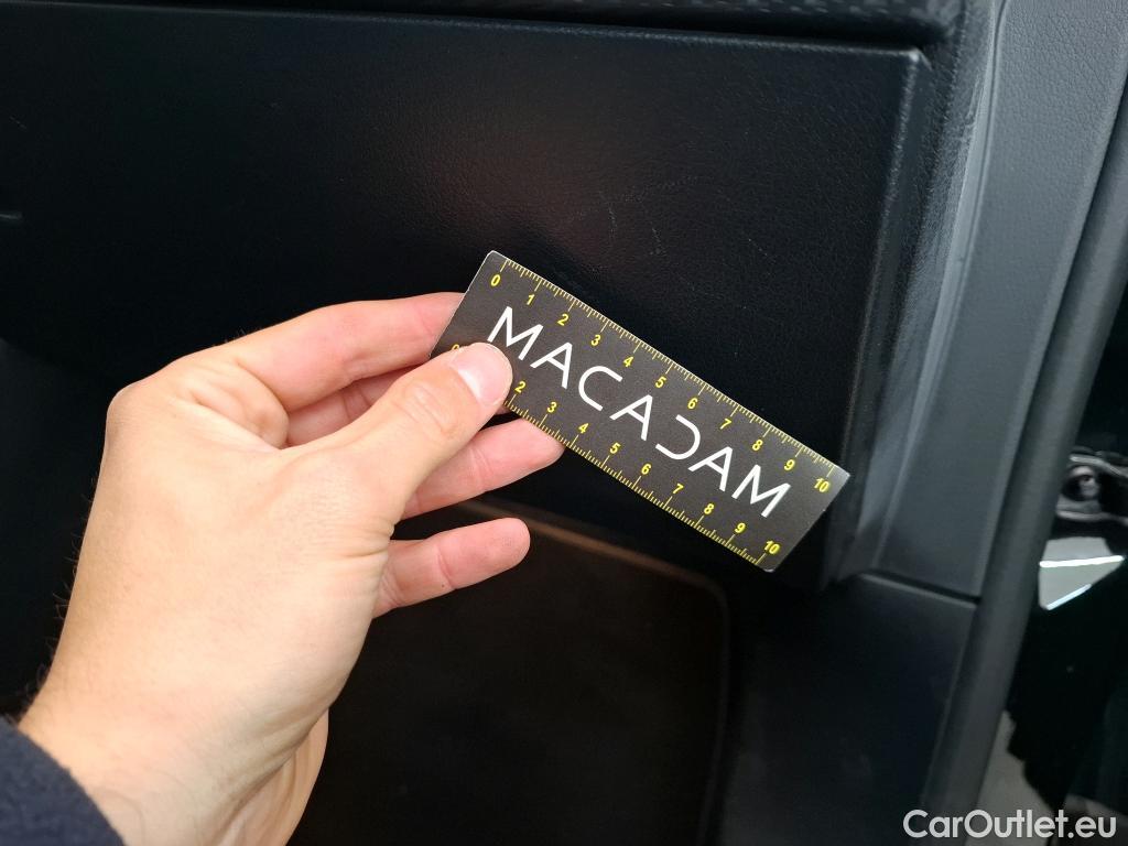  Mercedes  A-Klasse MERCEDESBENZ Classe A Compact  2018  5P  Berline A 180 Style Line #18