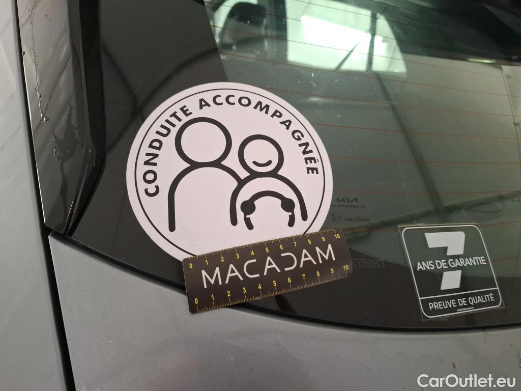  KIA  Sportage KIA  / 2021 / 5P / SUV 1.6 T-GDI 265 PHEV AUTO 4WD ACTIVE BUSIN #9