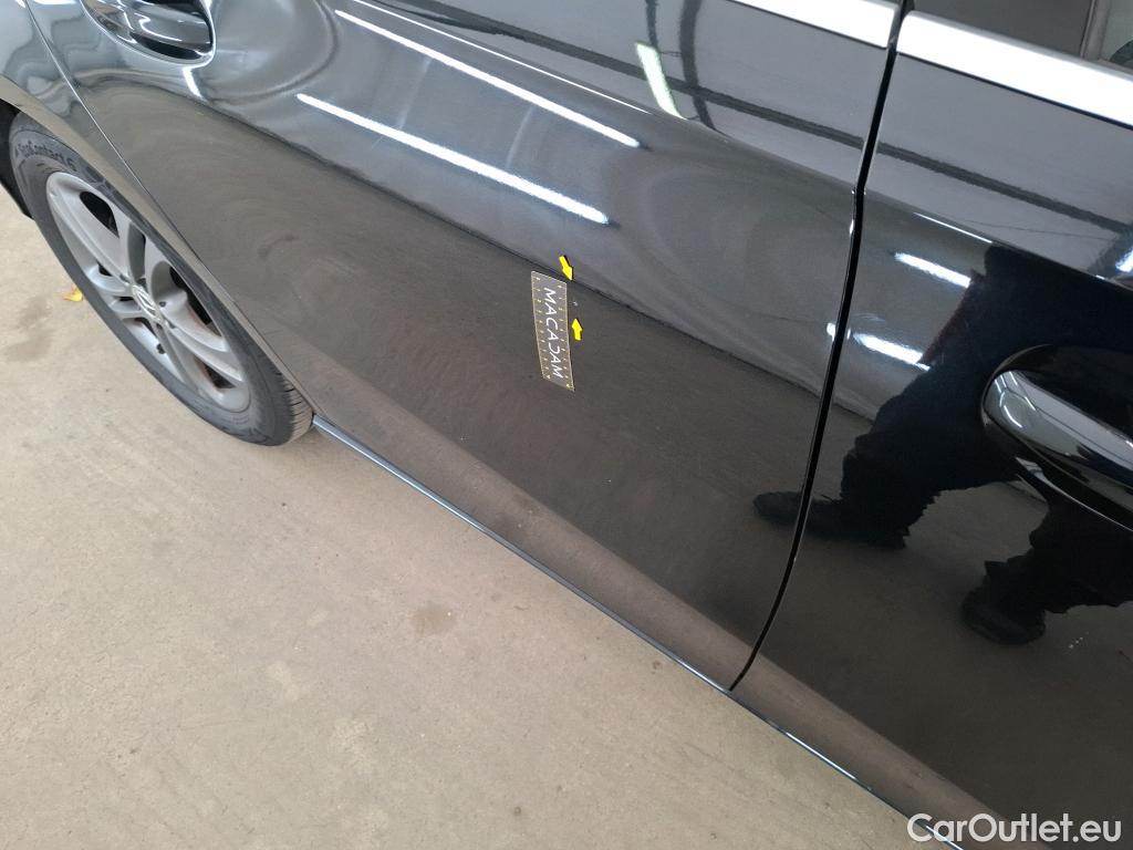  Mercedes  A-Klasse MERCEDESBENZ Classe A Compact  2018  5P  Berline A 180 Style Line #47