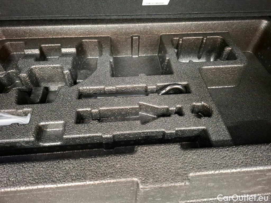  Jaguar  E-PACE JAGUAR  / 2017 / 5P / SUV D150 BVM BUSINESS #6