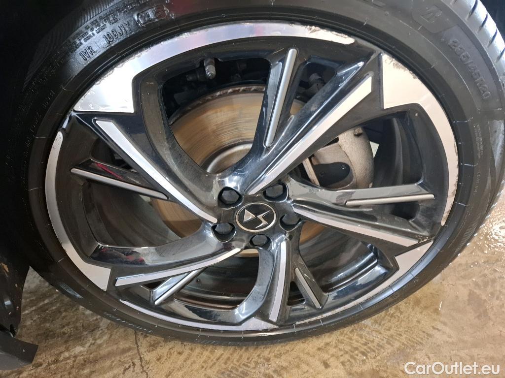  DS  DS7 DS DS 7 Crossback / 2017 / 5P / SUV E-TENSE 4x4 300 Louvre(SL) #22