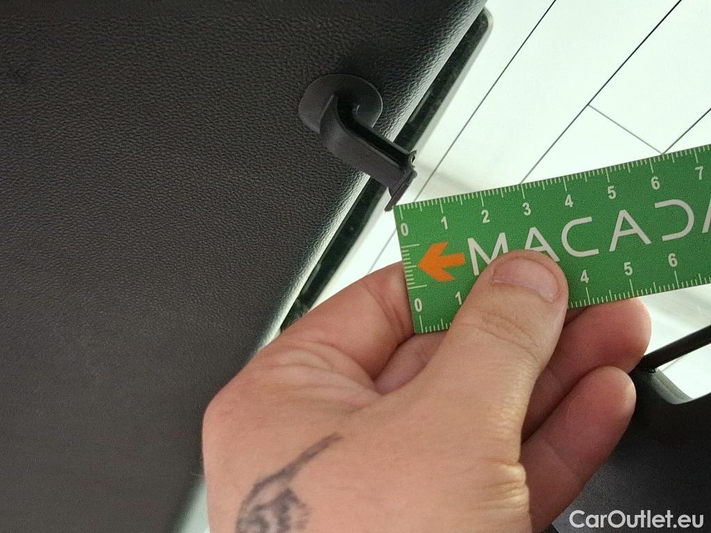  Ford  Kuga FORD  / 2019 / 5P / SUV 2.5 190 hybrid Flexifuel Pshift Titanium #56