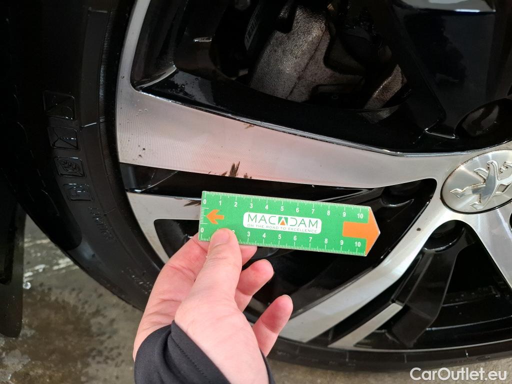  Peugeot  3008  II GT 1.2 PureTech 130CV BVA8 E6d #12