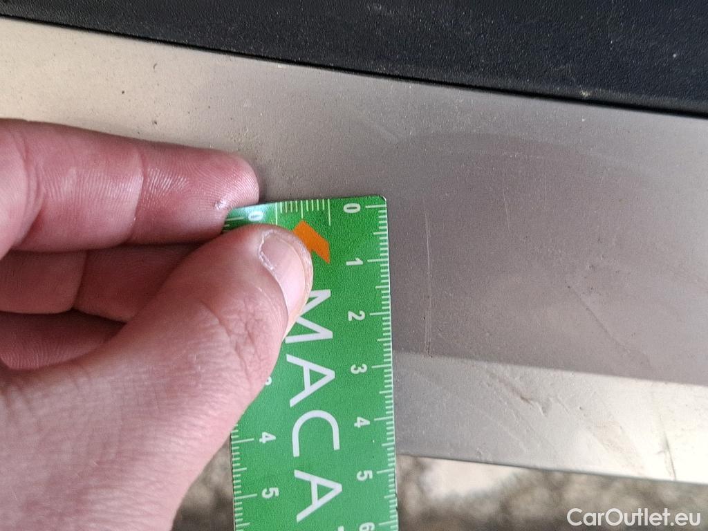  Peugeot  2008  Allure Business 1.5 HDi 130CV BVA8 E6d #51