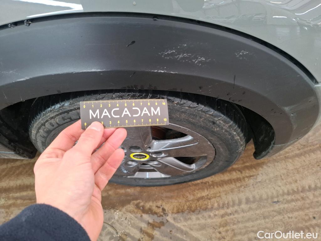  Mini  Mini   / 2014 / 3P / Berline Cooper SE Finition Business 184 ch BVA #52