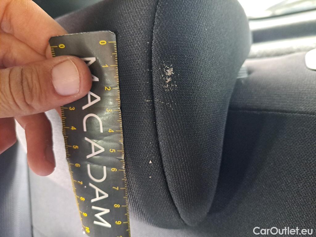  Land Rover  Discovery NISSAN Juke / 2019 / 5P / Crossover DIG-T 114 BVM6 Business Edition #11