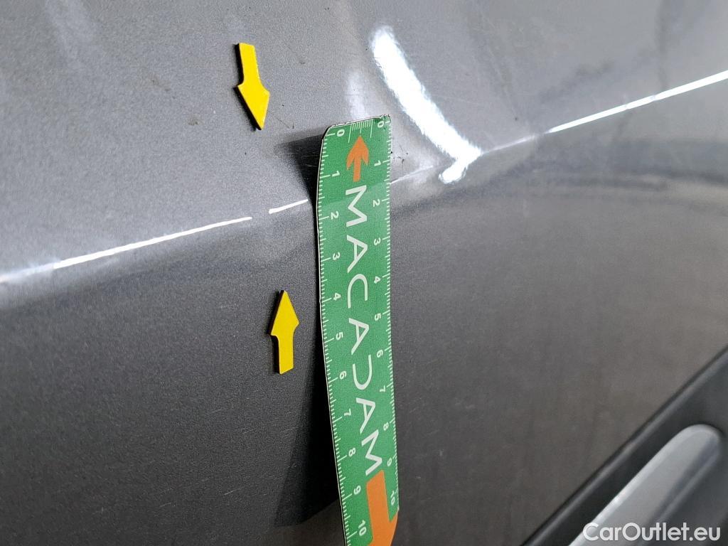  Mercedes  EQA MERCEDES-BENZ  / 2021 / 5P / SUV  250+ Progressive Line #18