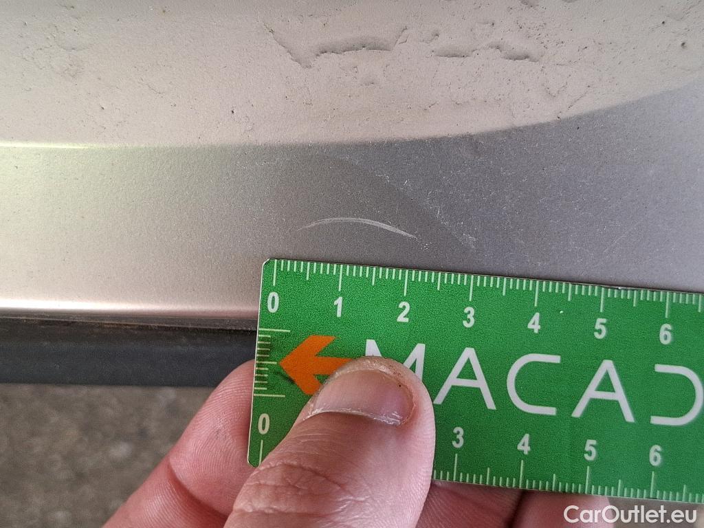  Peugeot  2008  Allure Business 1.5 HDi 130CV BVA8 E6d #52