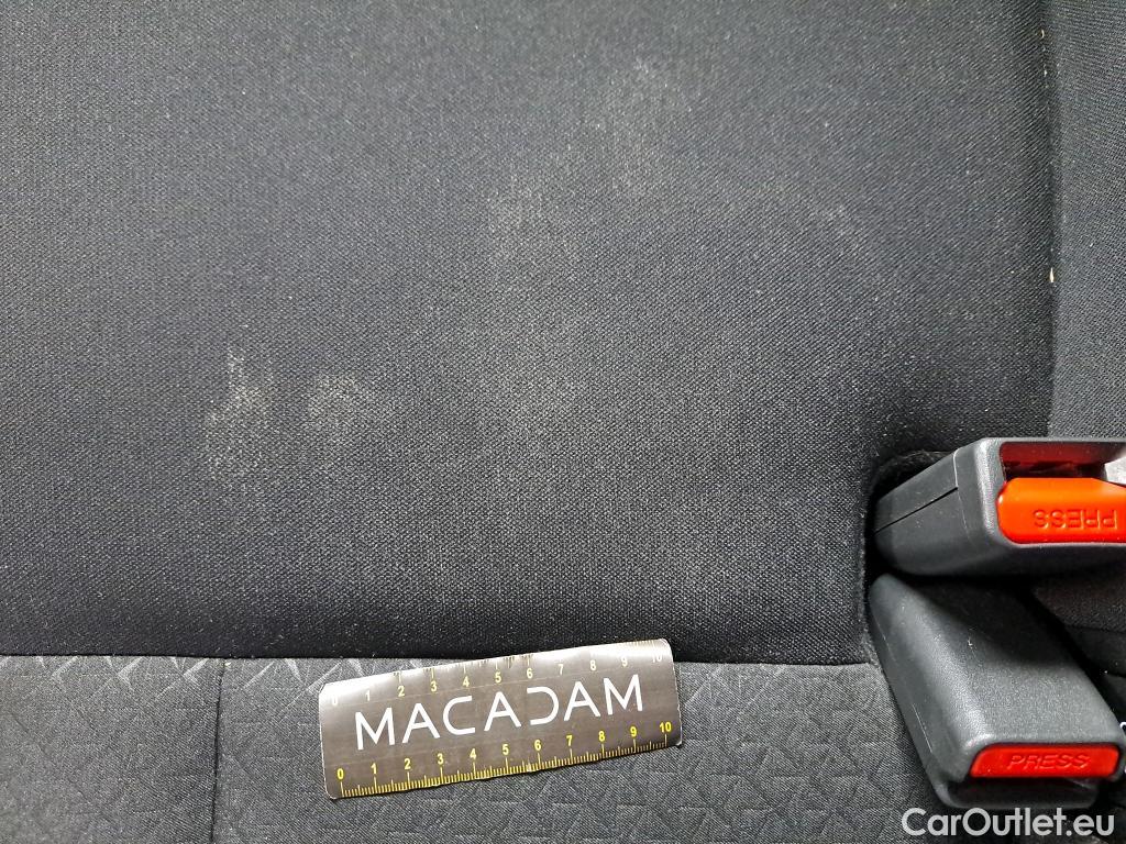  Land Rover  Discovery NISSAN Juke / 2019 / 5P / Crossover DIG-T 114 BVM6 Business Edition #9