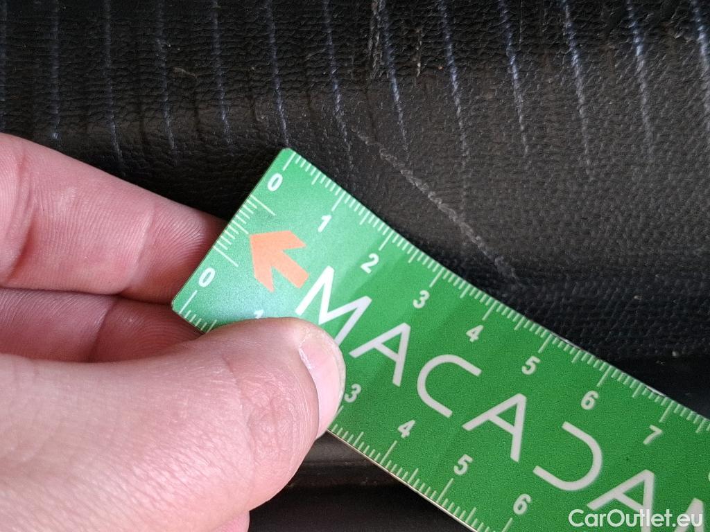  Peugeot  2008  Allure Business 1.5 HDi 130CV BVA8 E6d #47