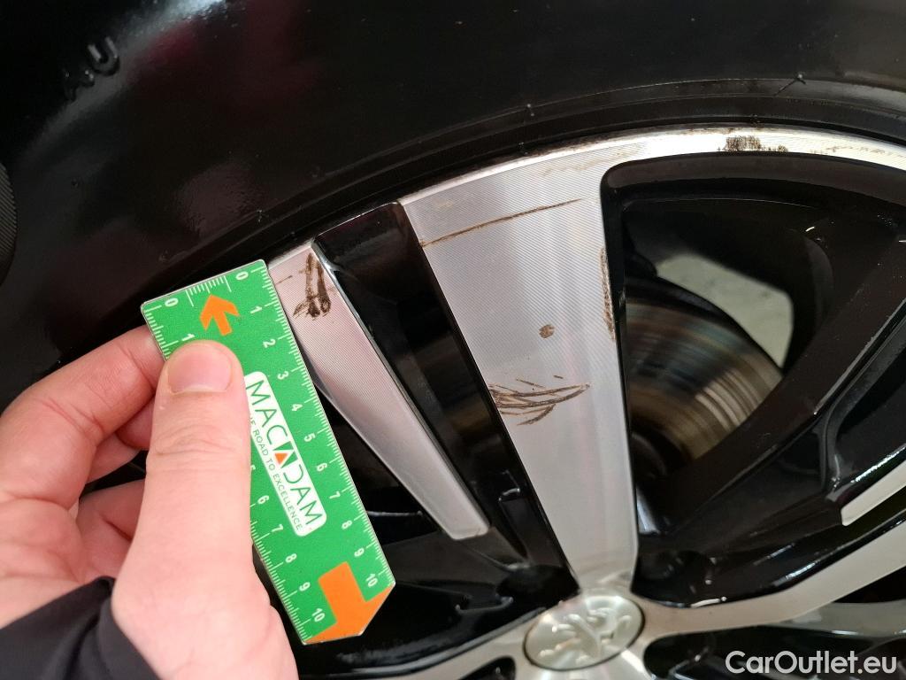  Peugeot  3008  II GT 1.2 PureTech 130CV BVA8 E6d #10