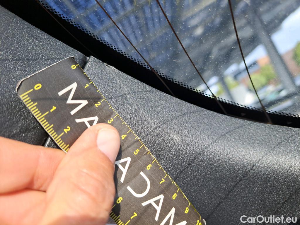  Land Rover  Discovery NISSAN Juke / 2019 / 5P / Crossover DIG-T 114 BVM6 Business Edition #2