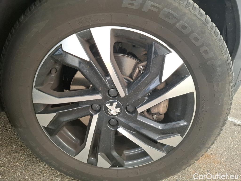  Peugeot  2008  Allure Business 1.5 HDi 130CV BVA8 E6d #38