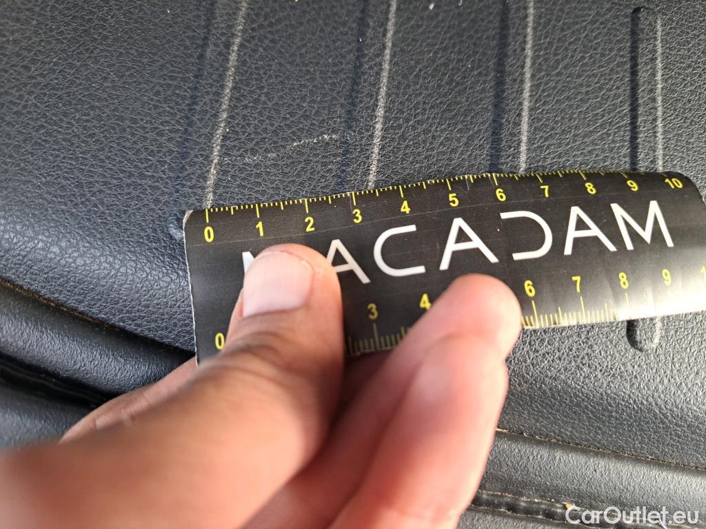  Land Rover  Discovery NISSAN Juke / 2019 / 5P / Crossover DIG-T 114 BVM6 Business Edition #15