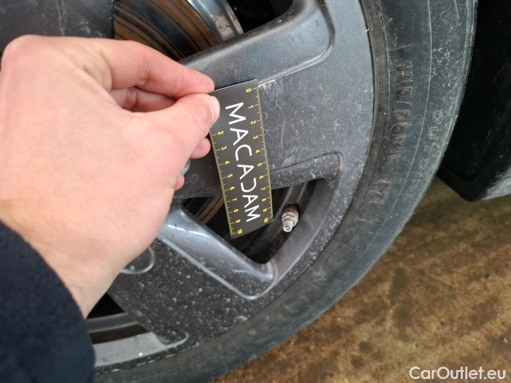  Mini  Mini   / 2014 / 3P / Berline Cooper SE Finition Business 184 ch BVA #18