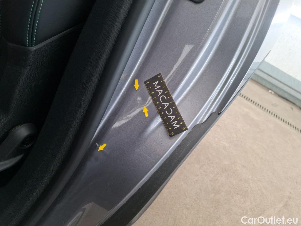  Peugeot  5008  Allure Pack 1.5 HDi 130CV BVA8 7 Sieges E6d #38