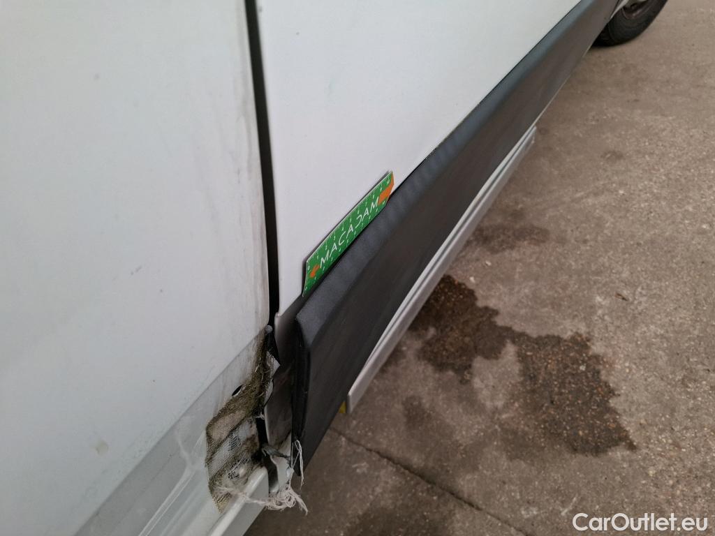  Peugeot  Boxer PEUGEOT  4p Combi BLUEHDI 110 S&S 333 L2H2 ACCESS #21