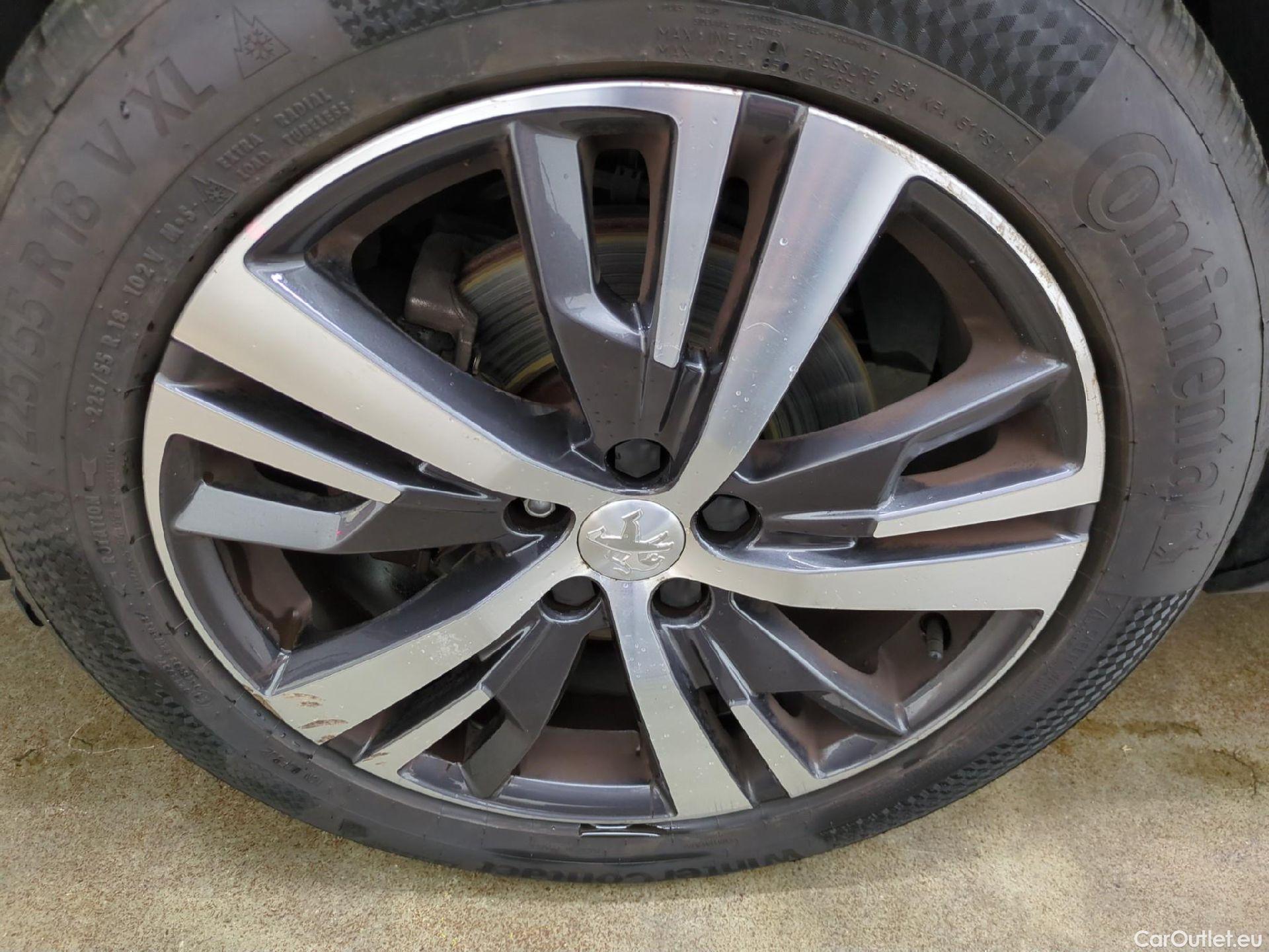  Peugeot  3008  Allure 1.5 HDi 130CV BVA8 E6d #18