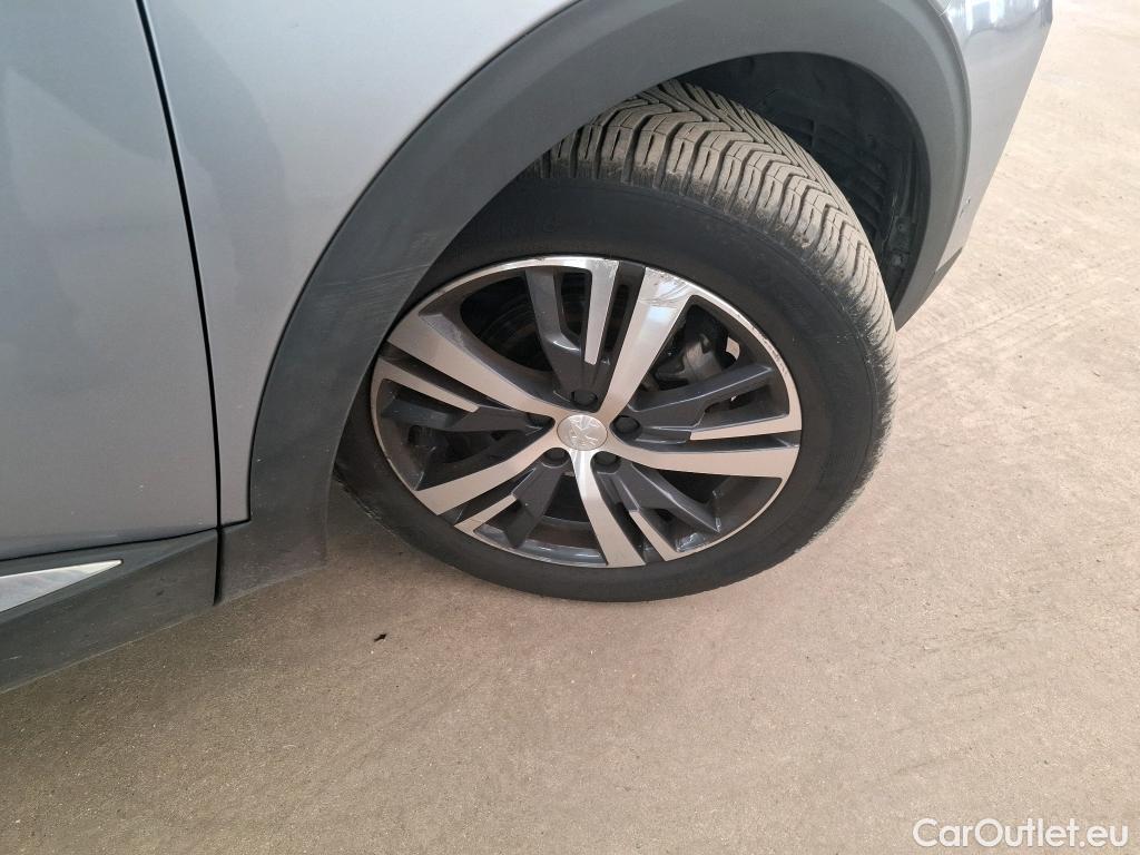  Peugeot  5008  Allure Pack 1.5 HDi 130CV BVA8 7 Sieges E6d #30