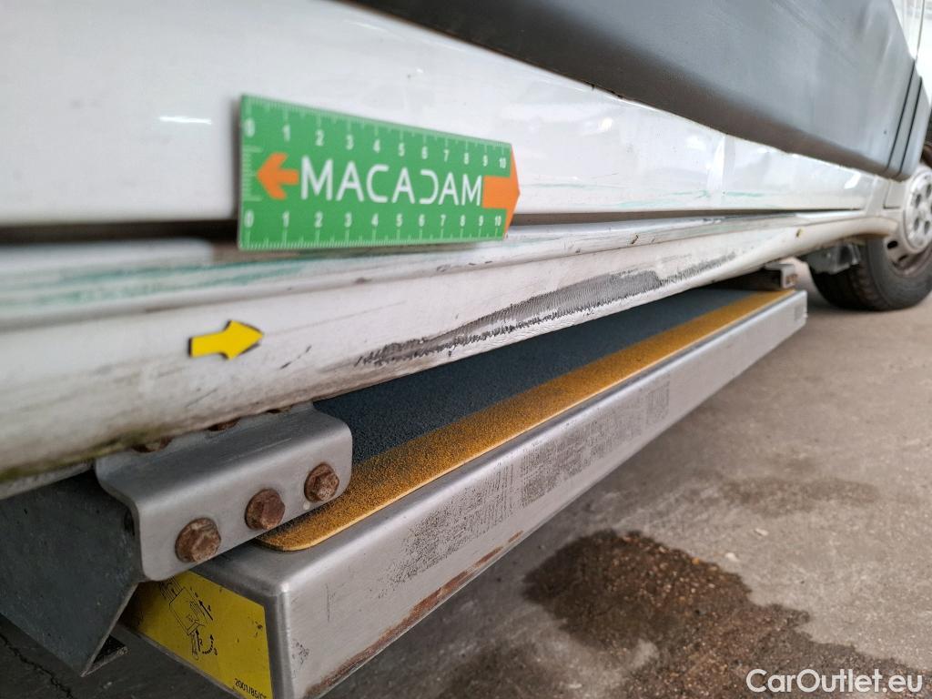  Peugeot  Boxer PEUGEOT  4p Combi BLUEHDI 110 S&S 333 L2H2 ACCESS #6