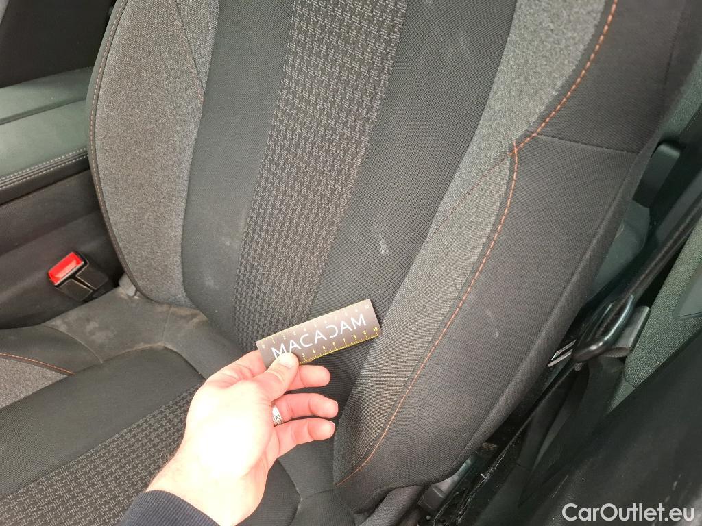  Peugeot  3008  Active Business 1.5 HDi 130CV BVA8 E6d #61