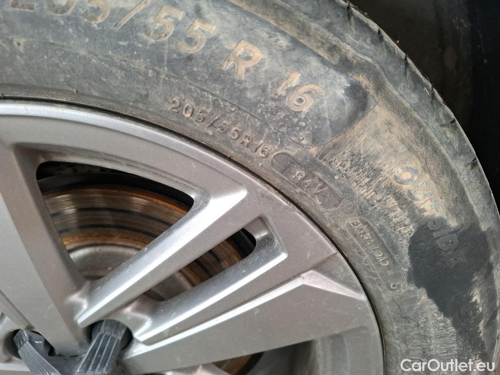  Peugeot  308  Active Pack 1.5 HDi 130CV BVA8 E6d #22