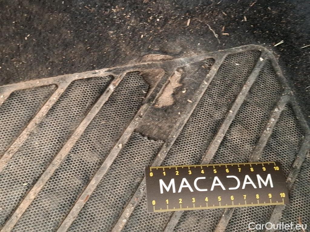  Peugeot  3008  Active Business 1.5 HDi 130CV BVA8 E6d #51