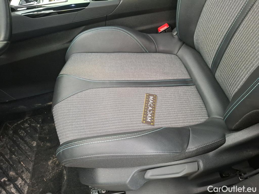  Peugeot  5008  Allure Pack 1.5 HDi 130CV BVA8 7 Sieges E6d #20