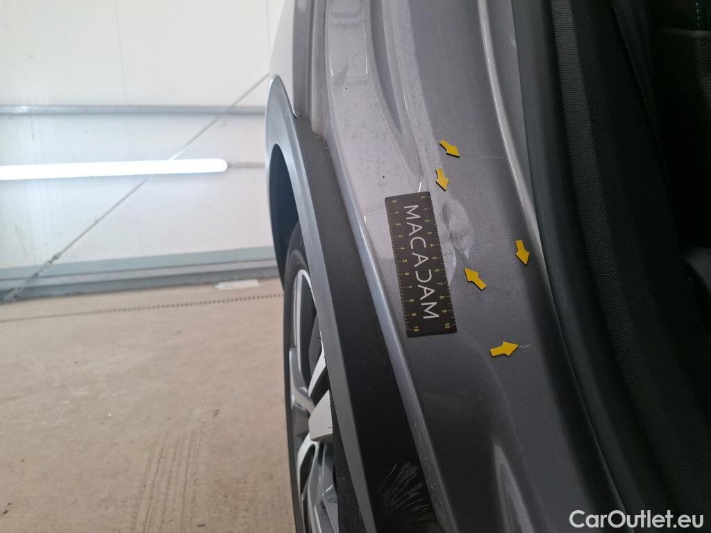  Peugeot  5008  Allure Pack 1.5 HDi 130CV BVA8 7 Sieges E6d #16