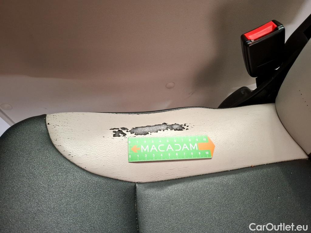  Peugeot  Boxer PEUGEOT  4p Combi BLUEHDI 110 S&S 333 L2H2 ACCESS #17