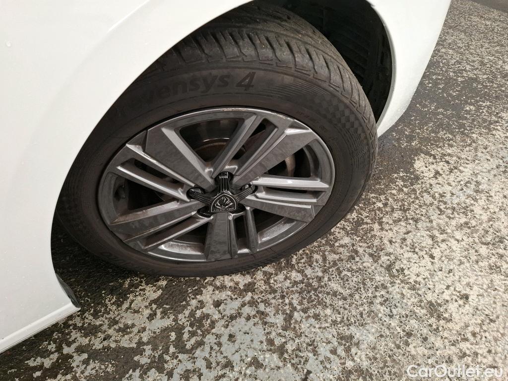  Peugeot  308  Active Pack 1.2 PureTech 130CV BVM6 E6d #10