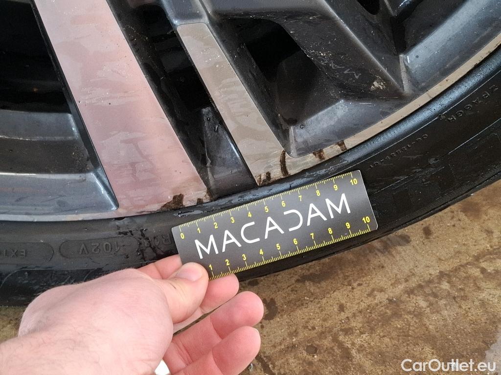  Peugeot  5008  Allure Pack 1.5 HDi 130CV BVA8 7 Sieges E6d #28