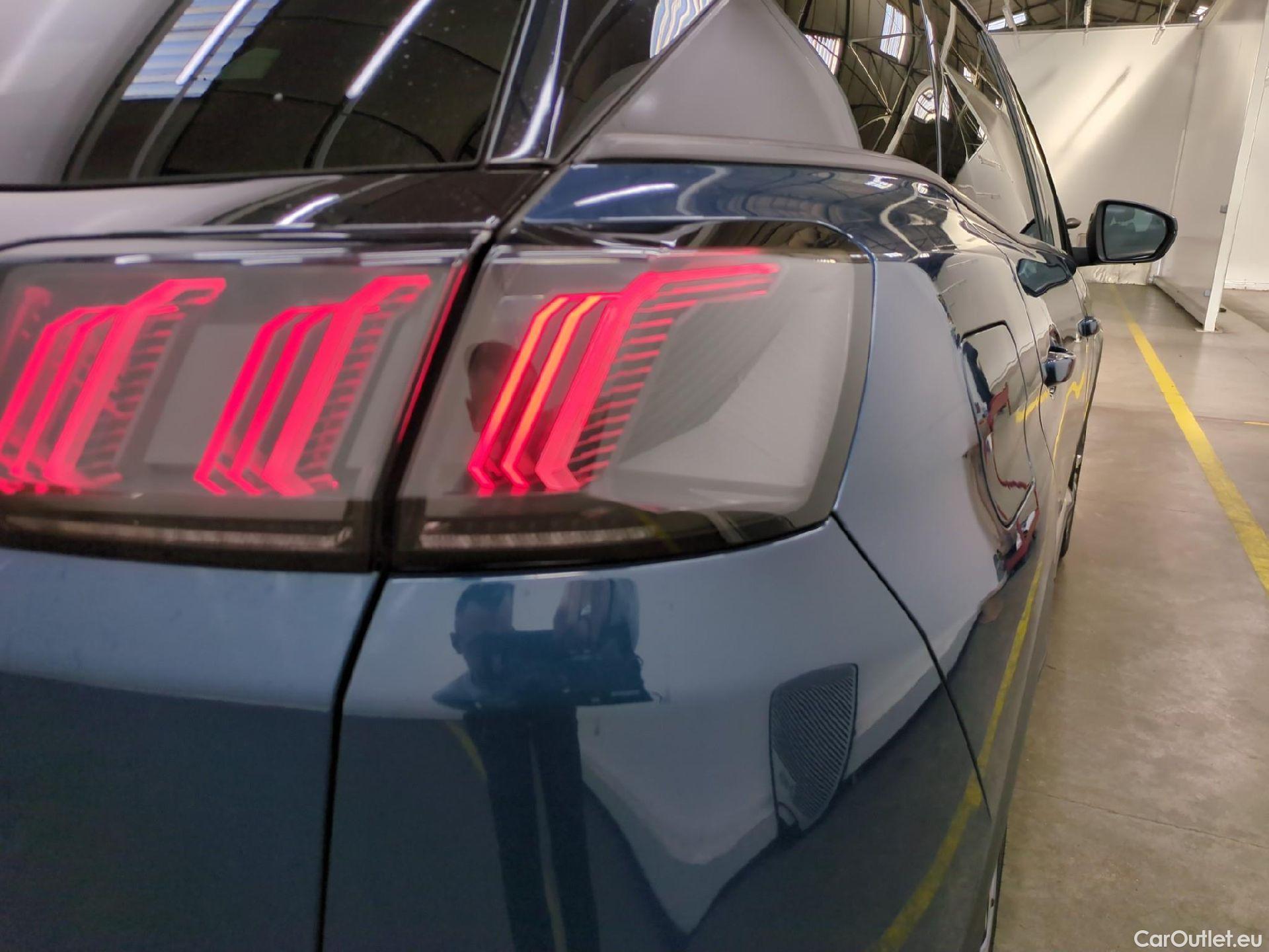  Peugeot  3008  Allure 1.5 HDi 130CV BVA8 E6d #9