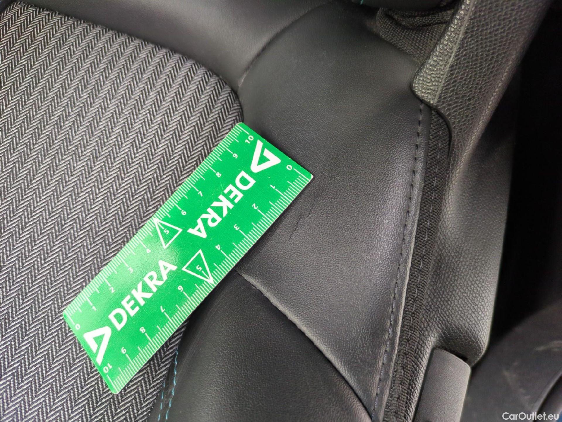  Peugeot  3008  Allure 1.5 HDi 130CV BVA8 E6d #11