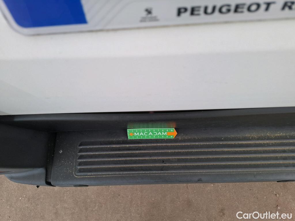  Peugeot  Boxer PEUGEOT  4p Combi BLUEHDI 110 S&S 333 L2H2 ACCESS #24