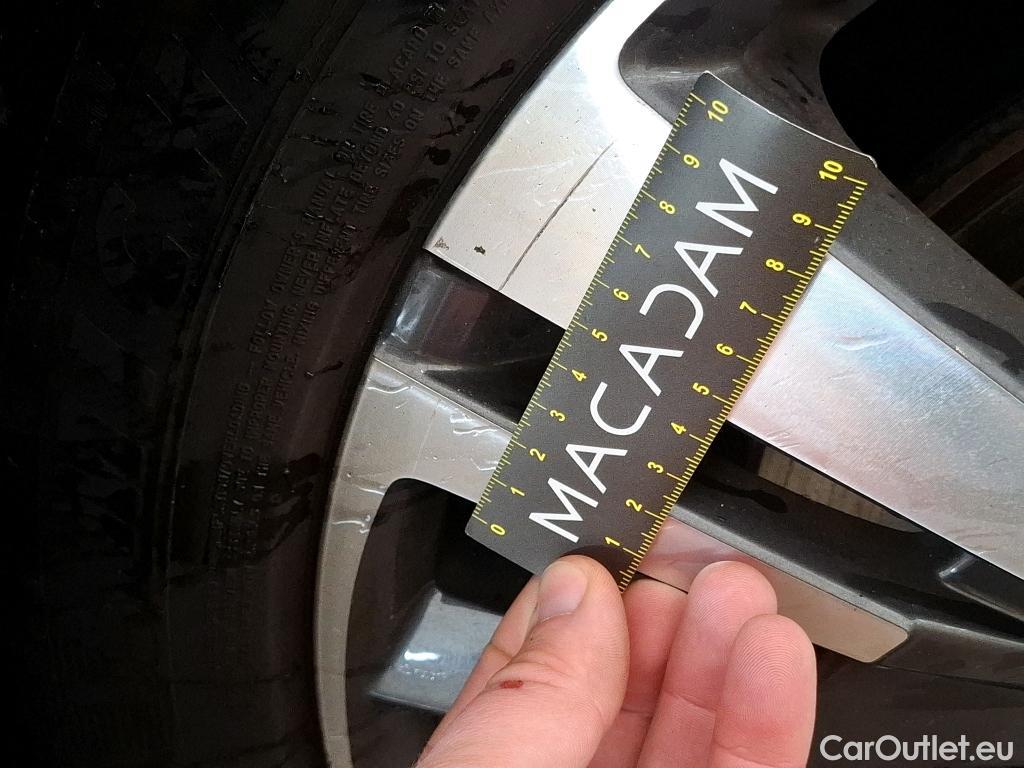  Peugeot  5008  Allure Pack 1.5 HDi 130CV BVA8 7 Sieges E6d #31