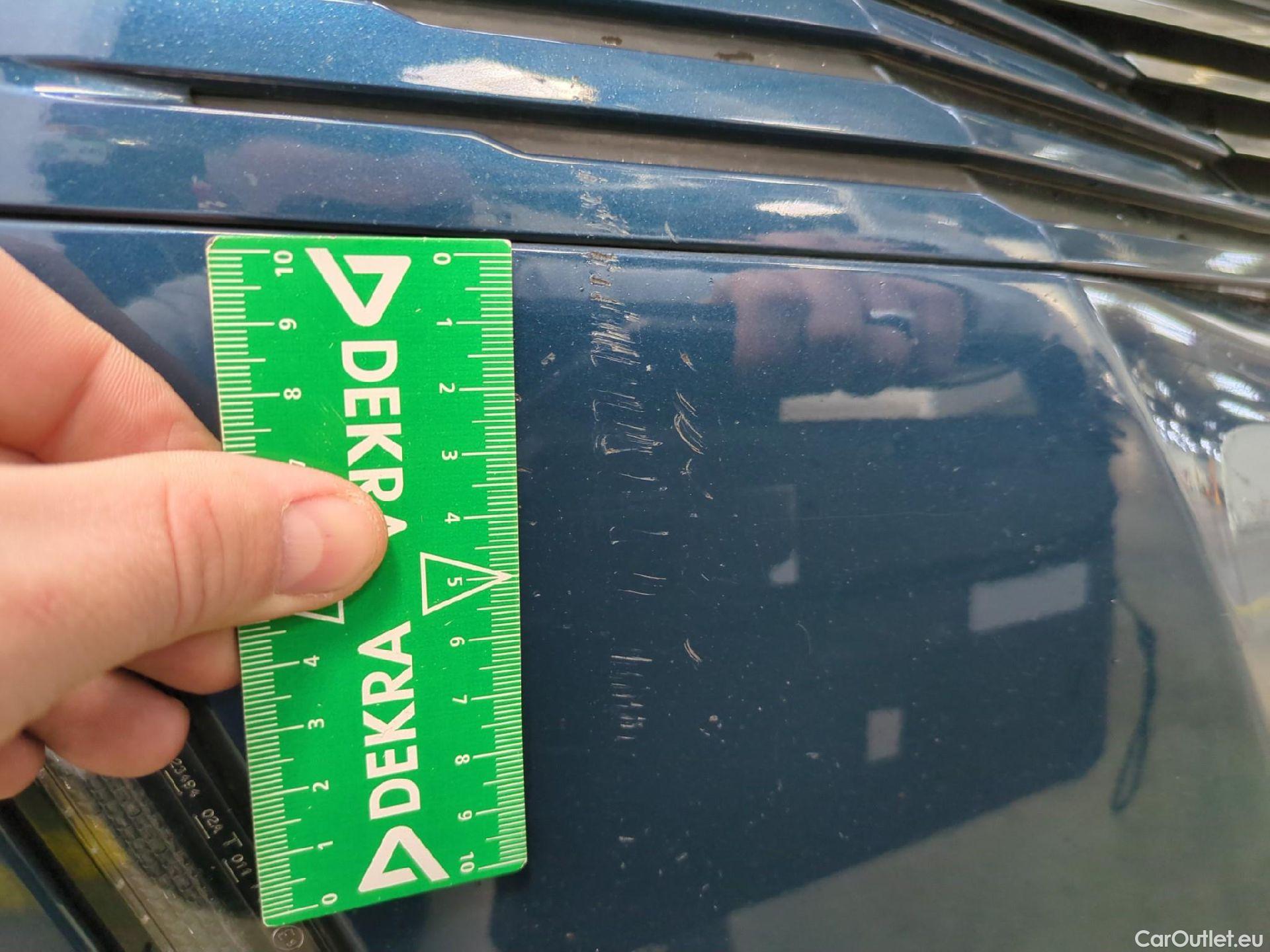  Peugeot  3008  Allure 1.5 HDi 130CV BVA8 E6d #40