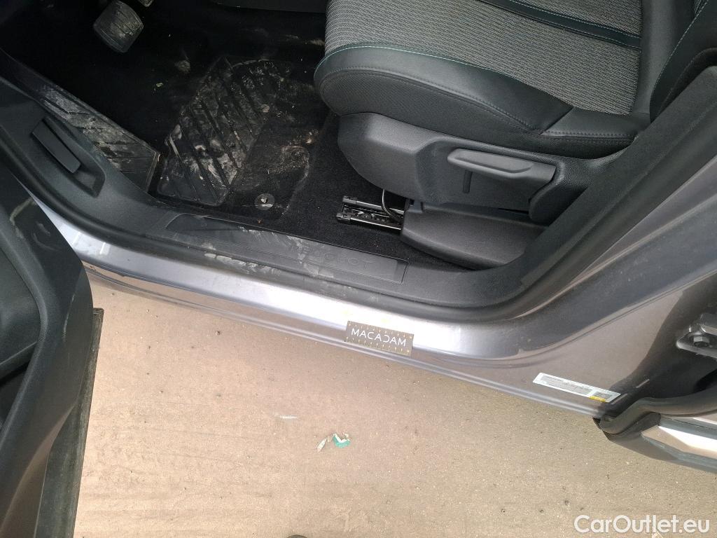  Peugeot  5008  Allure Pack 1.5 HDi 130CV BVA8 7 Sieges E6d #43