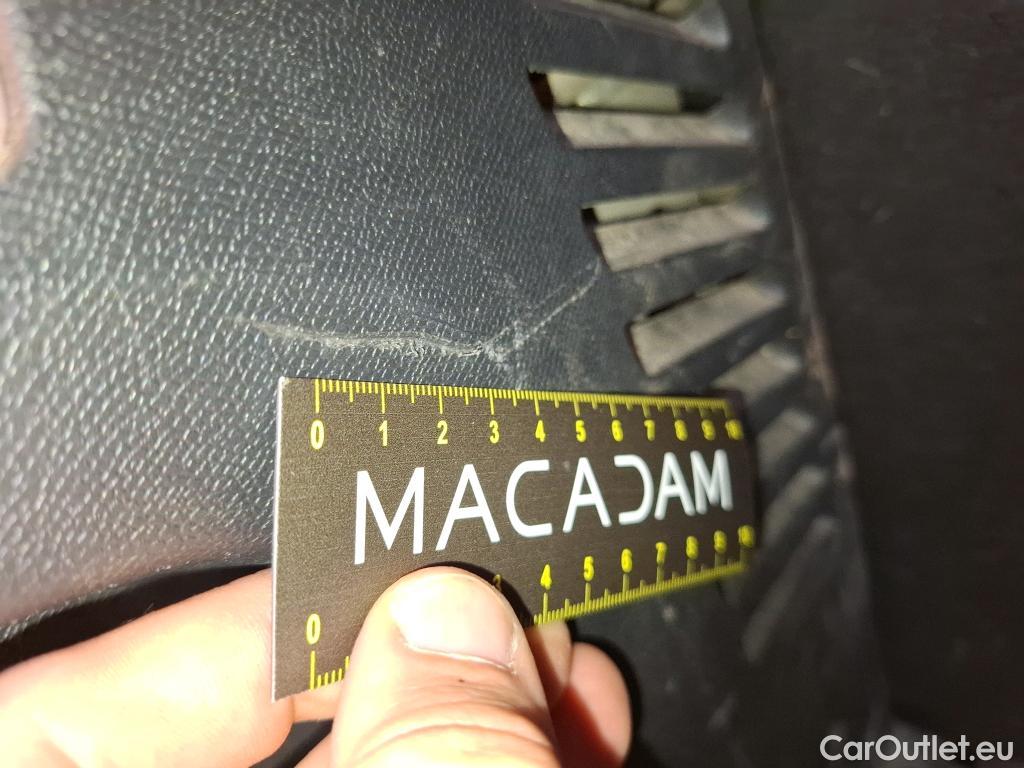  Peugeot  3008  Active Business 1.5 HDi 130CV BVA8 E6d #29