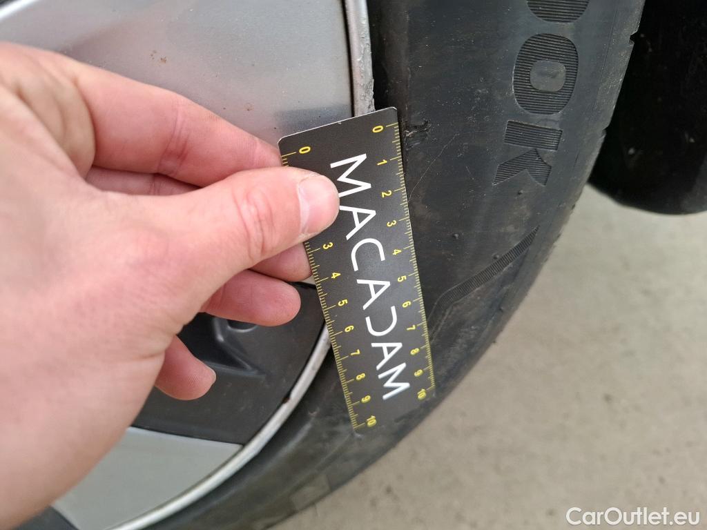  Tesla  Model Y TESLA   2020  5P SUV Grand Autonomie Dual Motor AWD #16